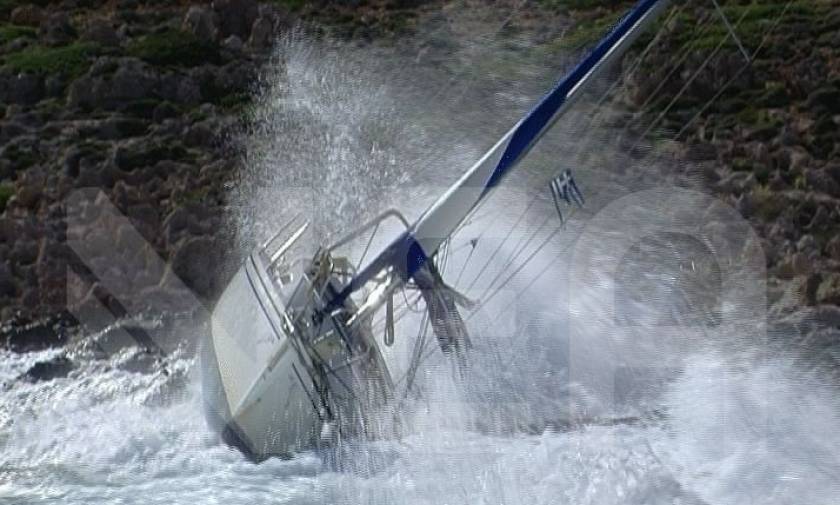Κρήτη: Καράβι βγήκε στη στεριά (video)