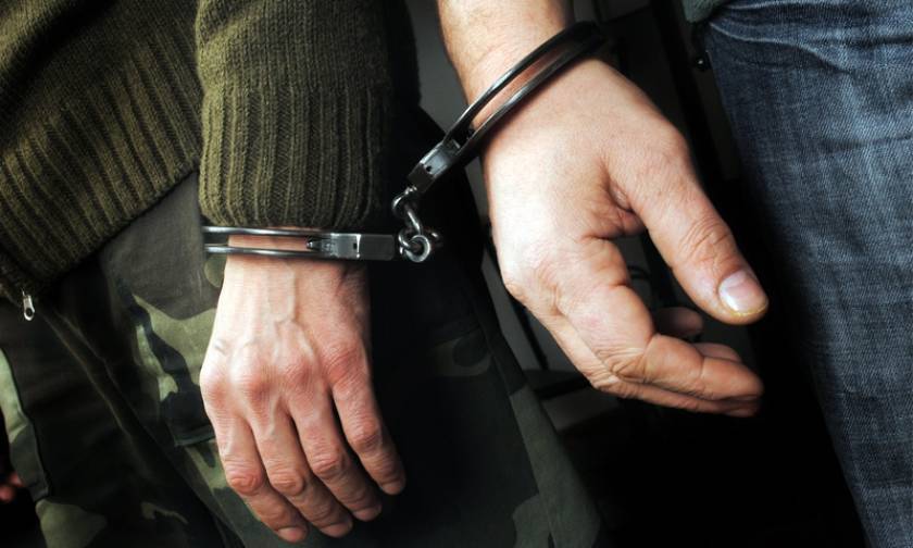 Τρεις συλλήψεις για κατοχή και διακίνηση ναρκωτικών ουσιών