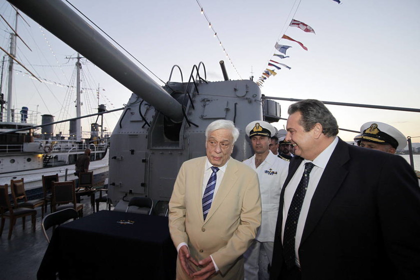 Παρουσία του ΠτΔ και του υπουργού Άμυνας η εκδήλωση της επετείου του Κινήματος του Ναυτικού (pics)