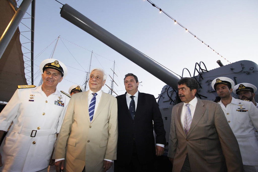 Παρουσία του ΠτΔ και του υπουργού Άμυνας η εκδήλωση της επετείου του Κινήματος του Ναυτικού (pics)