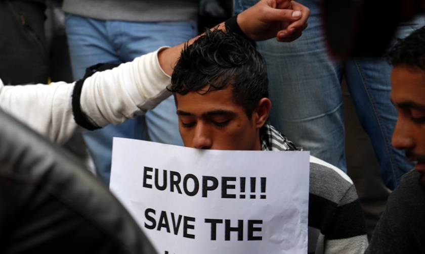 Μετεγκατάσταση προσφύγων από την Ελλάδα θα ζητήσει ο Αβραμόπουλος