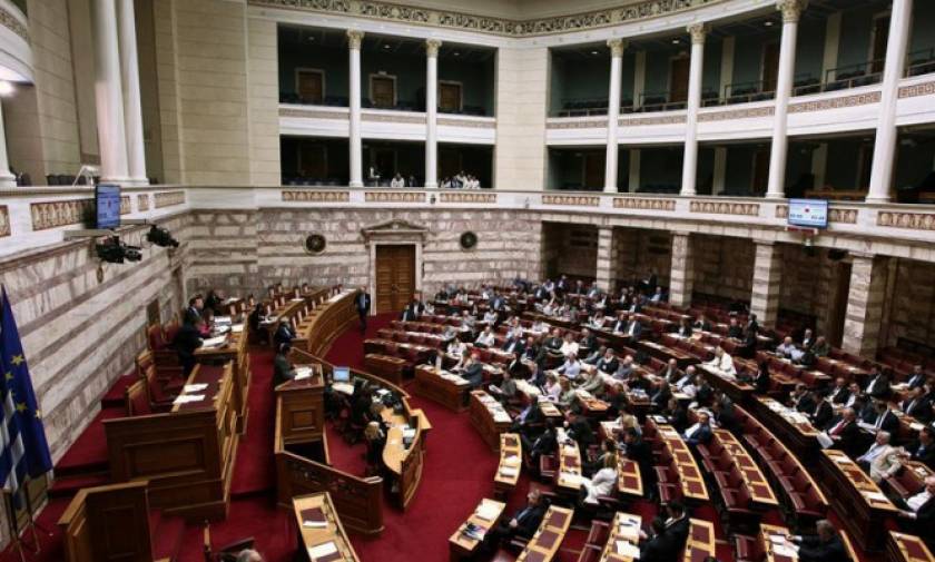 Ερώτηση βουλευτών ΣΥΡΙΖΑ σχετικά με τη δέσμευση λογαριασμών επιχειρήσεων στις 100 δόσεις