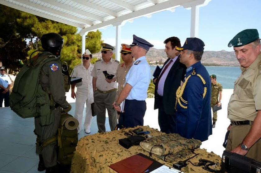 Επίσκεψη ξένων ακόλουθων άμυνας στο ΓΕΣ και στο ΚΕΕΔ(pics)