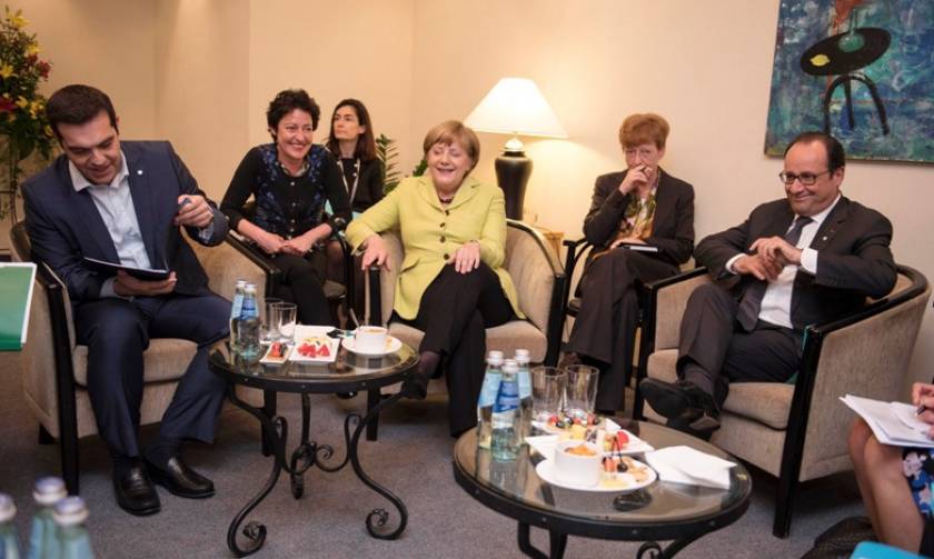 Το Βερολίνο δεν επιβεβαιώνει ότι Μέρκελ, Ολάντ και Γιούνκερ θα συζητήσουν για την Ελλάδα