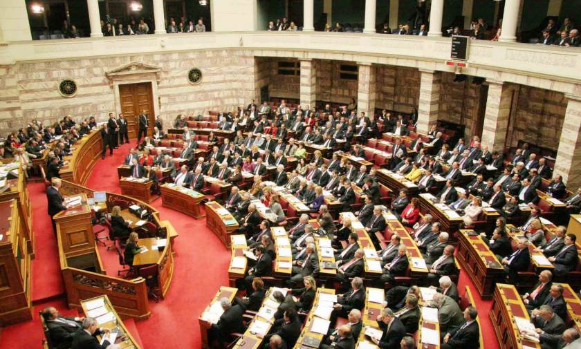 Βουλή: Εγκρίθηκε επί της αρχής η «Έκδοση διαταγής πληρωμής για αξιώσεις από διοικητική σύμβαση»