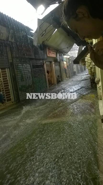 Διακοπή κυκλοφορίας στην Πειραιώς λόγω ισχυρής βροχόπτωσης