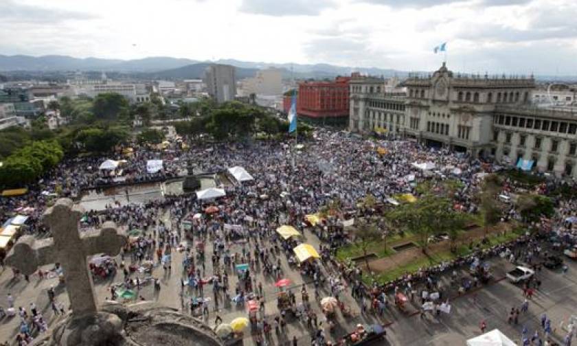 Γουατεμάλα: Χιλιάδες κόσμου διαδήλωσαν κατά του προέδρου της χώρας