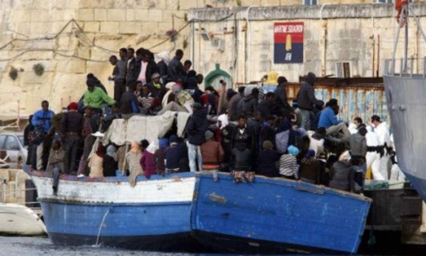 Περισσότεροι από χίλιοι πρόσφυγες στο λιμάνι του Ποτσάλο, στη Σικελία