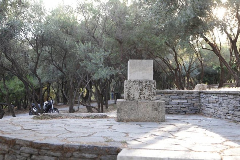 Βανδαλισμοί στον αρχαιολογικό χώρο της Ακρόπολης (photos)