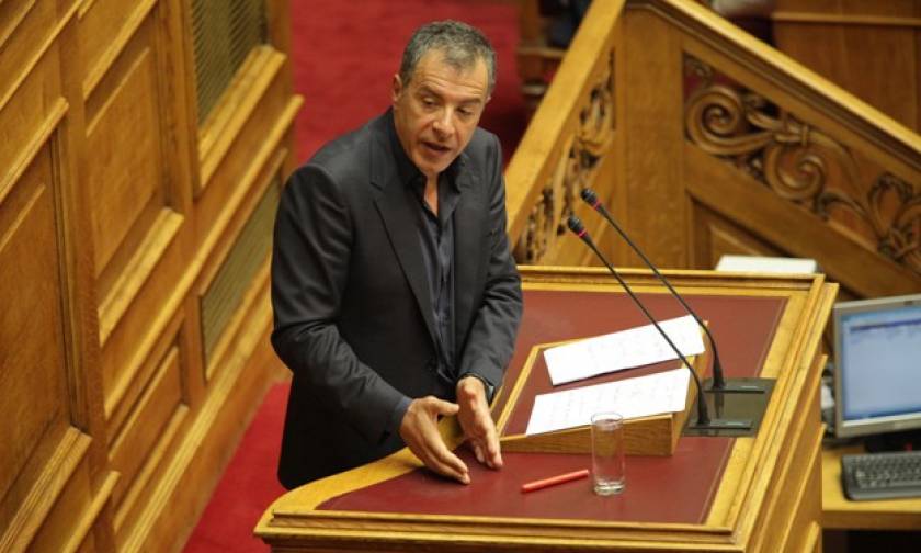 Θεοδωράκης: Ο Τσίπρας επέλεξε να είναι μόνος στη διαπραγμάτευση