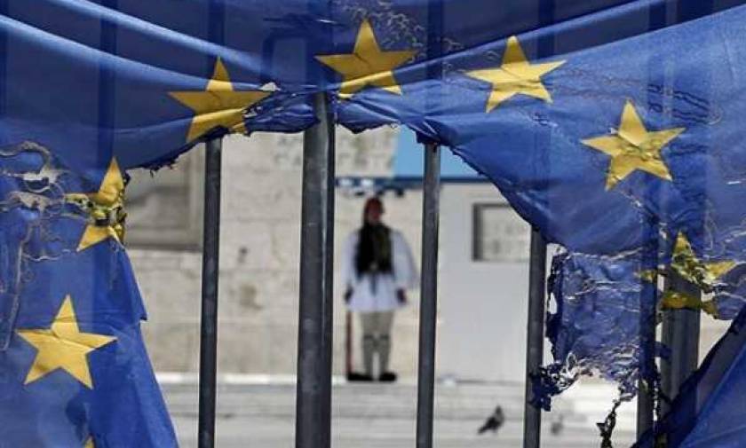 DW: Να τελειώνει το πείραμα στην ευρωζώνη με τους Έλληνες