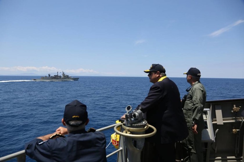 Πρόκληση σε όλο της το μεγαλείο! Τουρκικό πολεμικό πλοίο μέσα στο πεδίο βολής Άνδρου