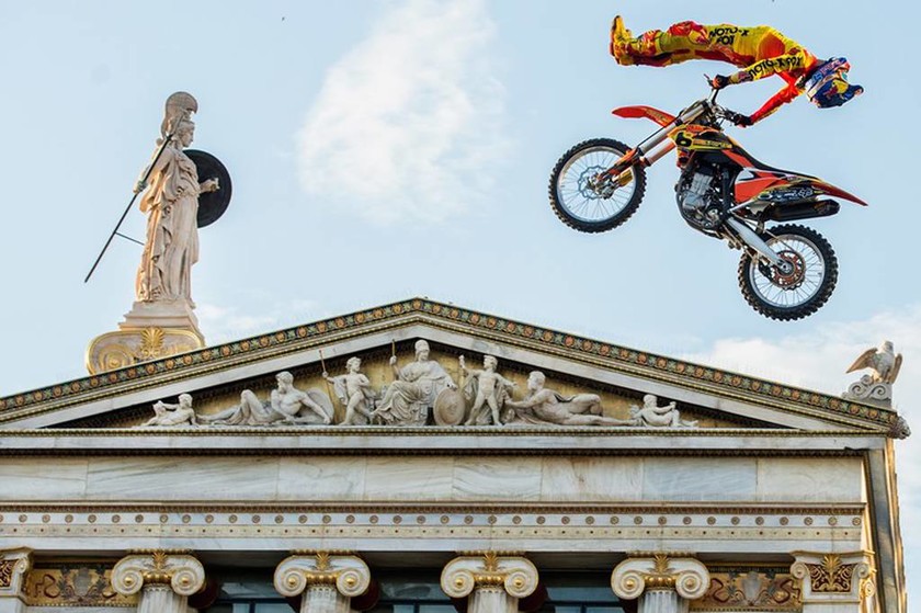 Red Bull X-Fighters: Οι Star του Freestyle Motocross στην Αθήνα