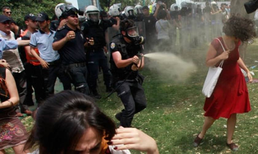 Τουλάχιστον ευφάνταστη η τουρκική Δικαιοσύνη: Καταδίκασε αστυνομικό σε... δεντροφύτευση!