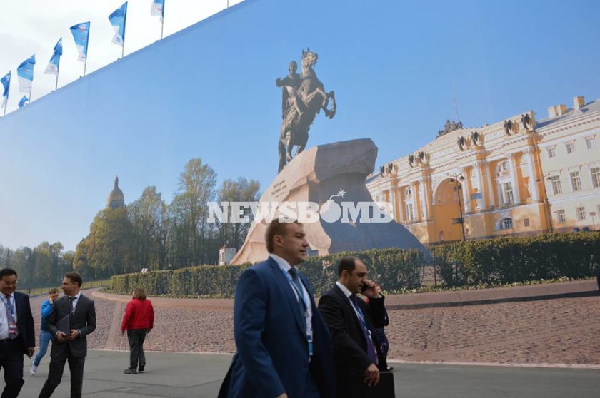 Η ομιλία Πούτιν και η συνάντηση με τον Έλληνα πρωθυπουργό (photos)
