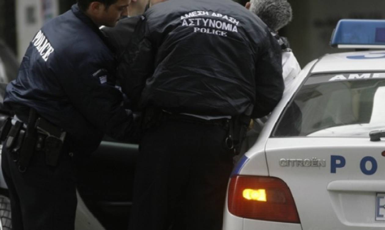 Συλλήψεις για κατοχή και διακίνηση ναρκωτικών στο Λουτράκι