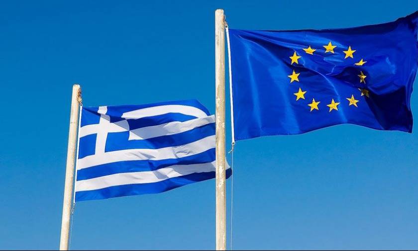 FT: Οι Ευρωπαίοι θα συνεχίσουν να στηρίζουν την Ελλάδα