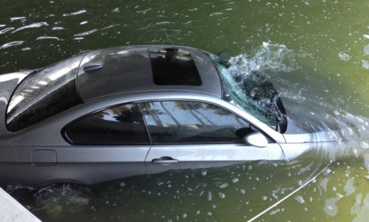Μεσσολόγγι: Αυτοκίνητο έπεσε στη λιμνοθάλασσα