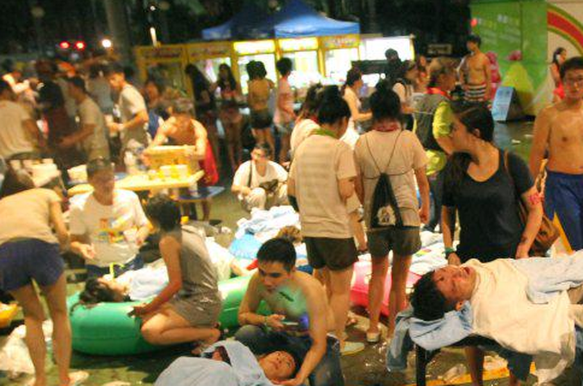 Ταϊβάν: Περισσότεροι από 500 τραυματίες από έκρηξη σε πάρκο διασκέδασης (photos)