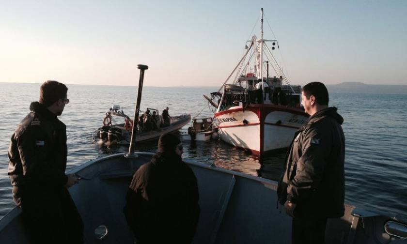 Περισσότεροι από 600 μετανάστες εντοπίστηκαν μόνο στο λιμάνι της Μυτιλήνης το Σάββατο (27/6)