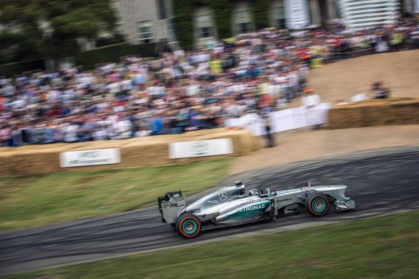 O Nico Rosberg έκανε περάσματα και ενθουσίασε το κοινό