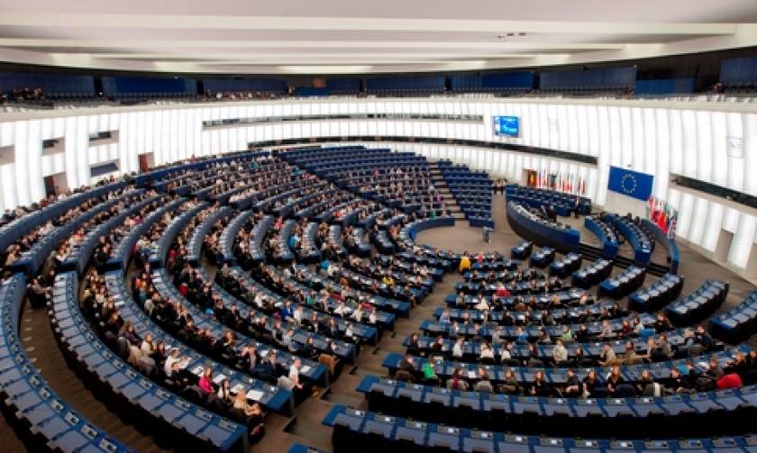 Δημοψήφισμα-Έκκληση του Ευρωπαϊκού Κοινοβουλίου να αρχίσουν ξανά οι διαπραγματεύσεις για την Ελλάδα