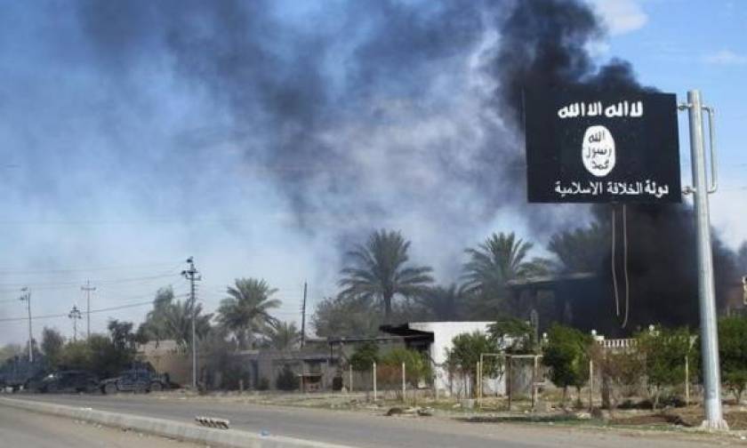 Islamic State beheads female civilians for first time in Syria
