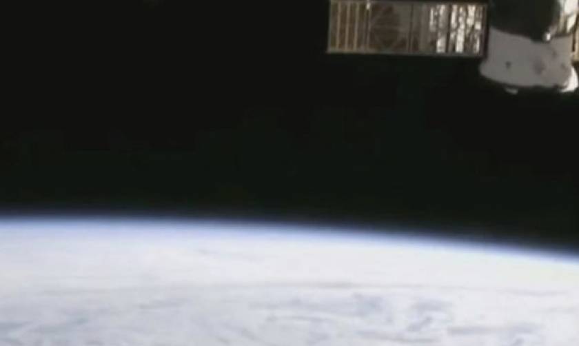 Βίντεο-ντοκουμέντο: UFOs εγκαταλείπουν τη Γη! – Τι μας κρύβει η NASA;