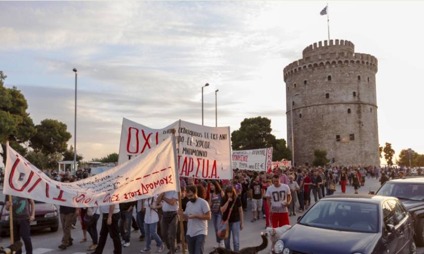 Συλλαλητήριο υπέρ του «όχι» στο κέντρο της Θεσσαλονίκης
