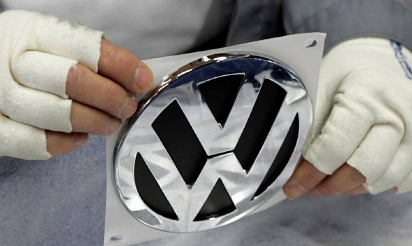 Robot kills worker at Volkswagen plant in Germany