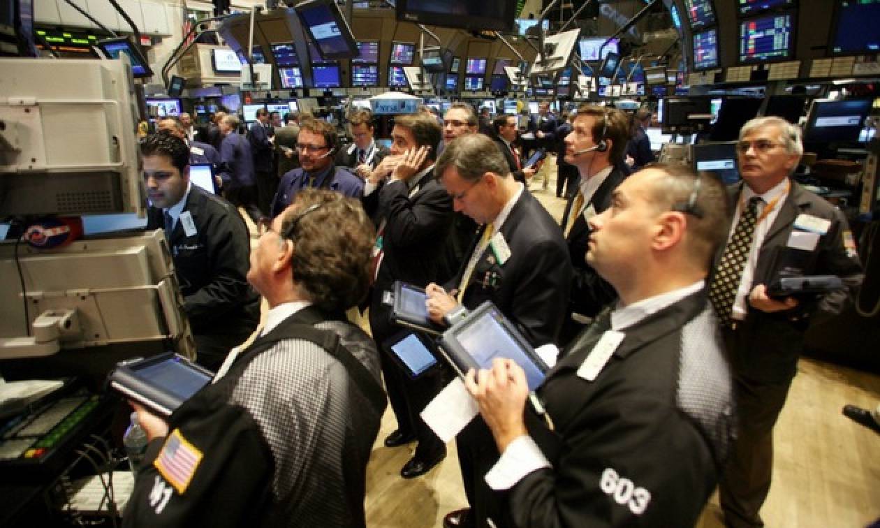 Με μικρή πτώση έκλεισε η χρηματιστηριακή εβδομάδα στη Wall Street