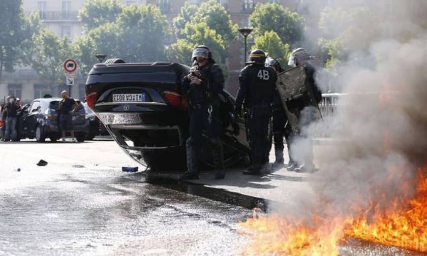 Η Uber αναστέλλει τις δραστηριότητες της UberPOP στη Γαλλία