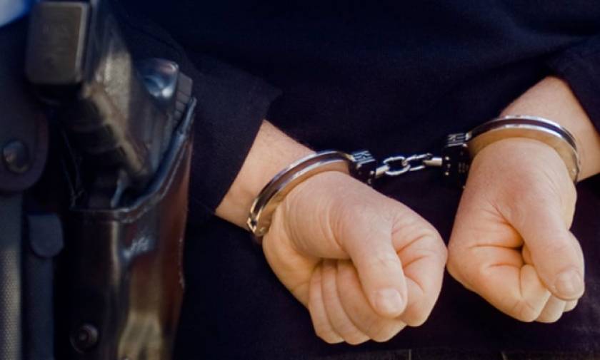 Ιωάννινα: Χειροπέδες σε τρεις αστυνομικούς για υπόθεση ναρκωτικών