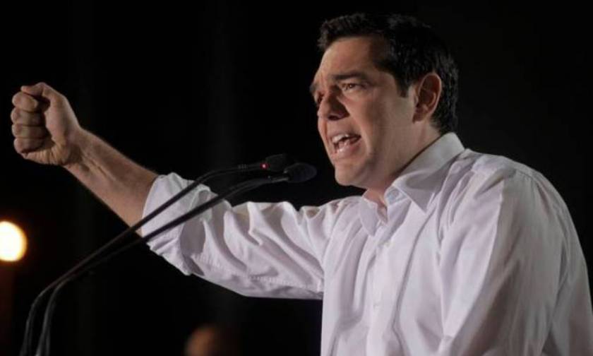 Greece debt crisis: Mass rival rallies over bailout vote