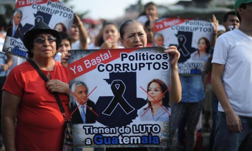 Γουατεμάλα: 5.000 διαδηλωτές ζητούν την παραίτηση του προέδρου Ότο Πέρες Μολίνα