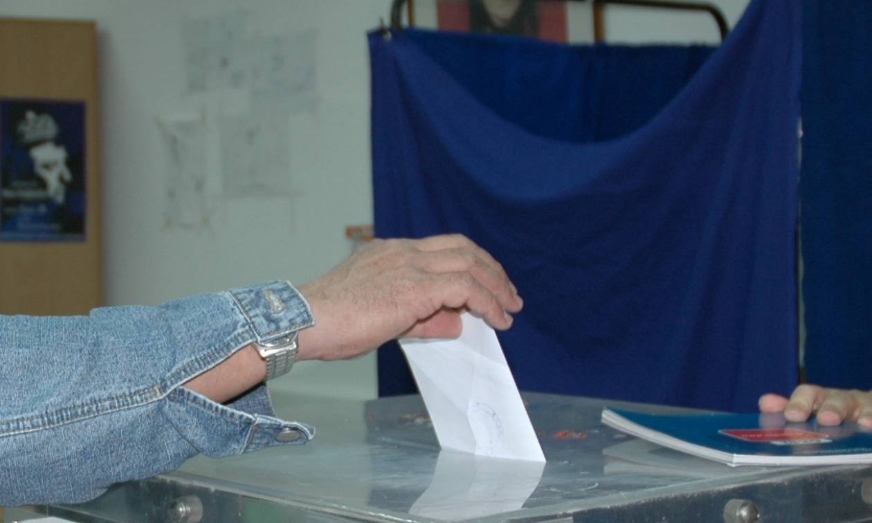 Αποτελέσματα δημοψηφίσματος 2015: Τα αποτελέσματα στην Επικράτεια στο 51,05%