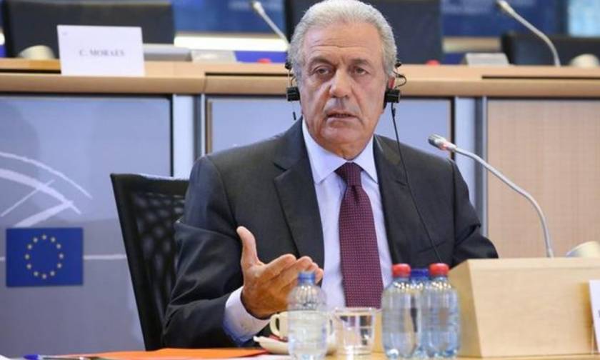 Ολομέλεια Ε.Κ.: Ο Αβραμόπουλος ανακοίνωσε τα πρώτα μέτρα για την Ασφάλεια και κατά της τρομοκρατίας