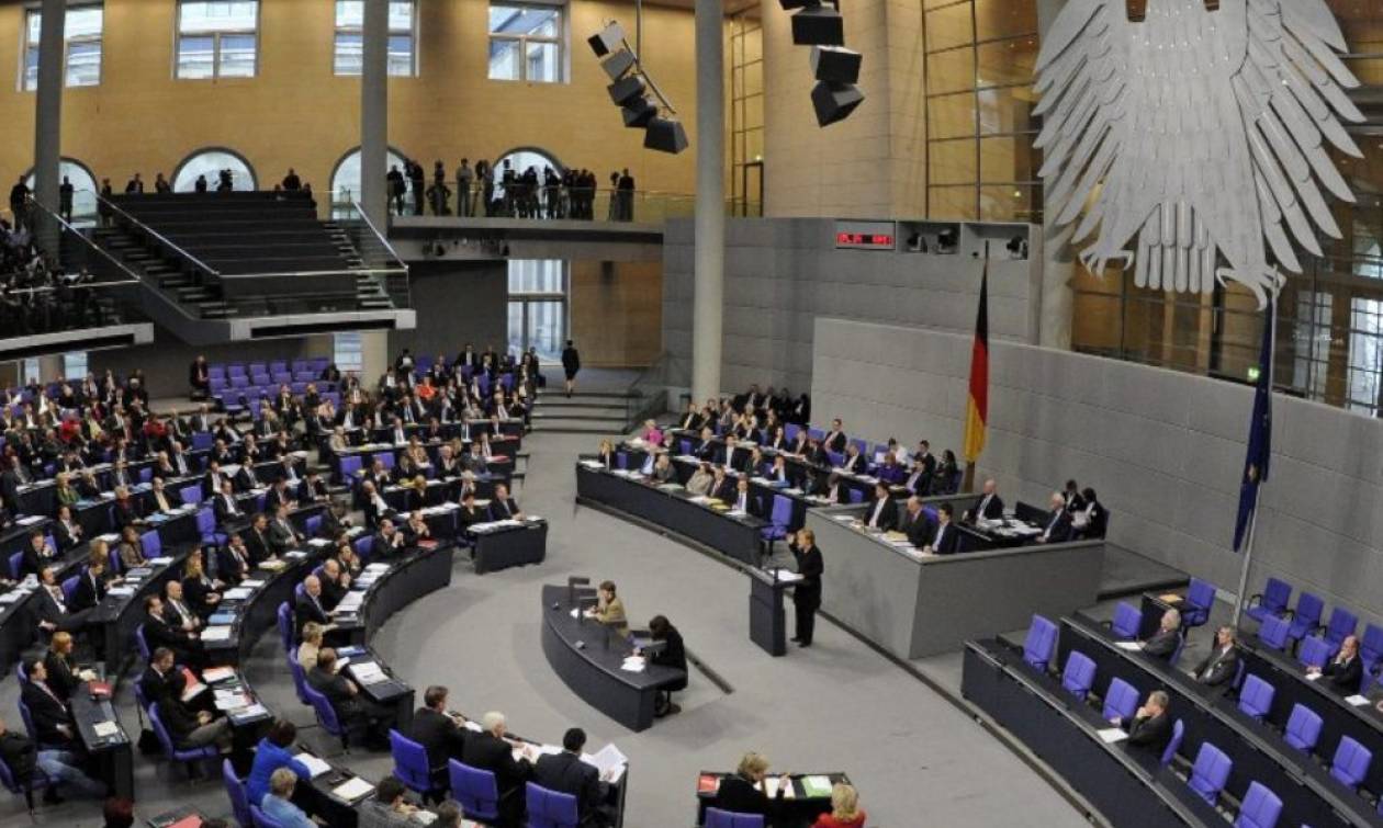 Διαπραγματεύσεις - Μπούντεσταγκ: Δύο ψηφοφορίες σε περίπτωση συμφωνίας