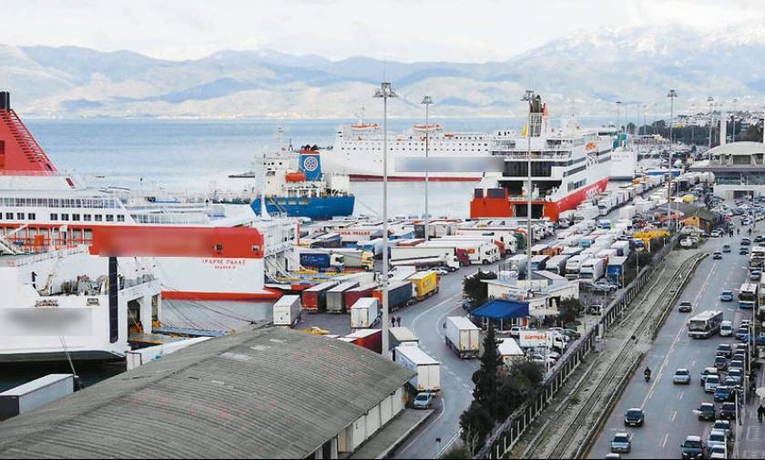 Πάτρα: Σύγκρουση πλοίων στο λιμάνι - Δεν υπήρξαν τραυματισμοί