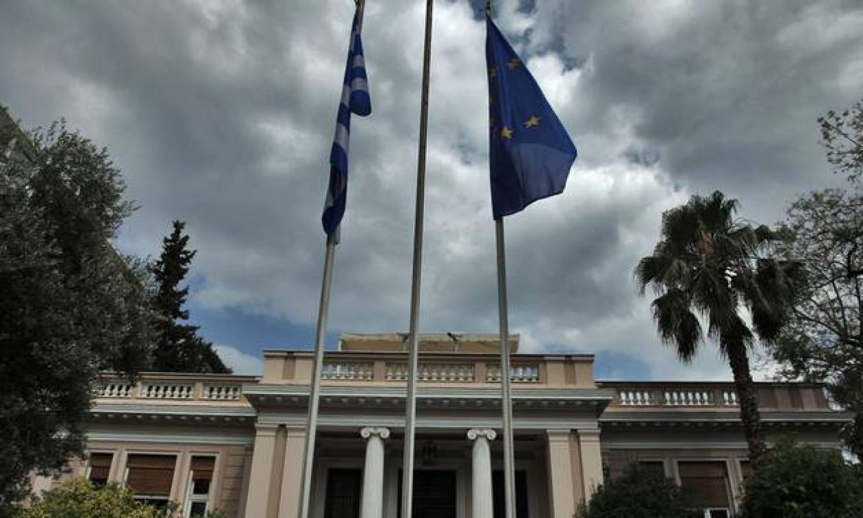 Eurogroup – «Πυρετός» συσκέψεων στο Μέγαρο Μαξίμου