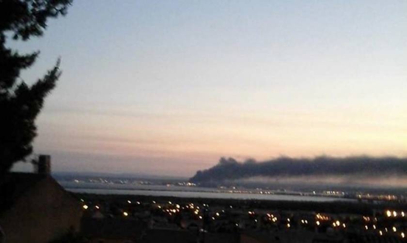 Γαλλία: Δύο εκρήξεις και πυρκαγιά σε πετροχημικό εργοστάσιο κοντά στη Μασσαλία
