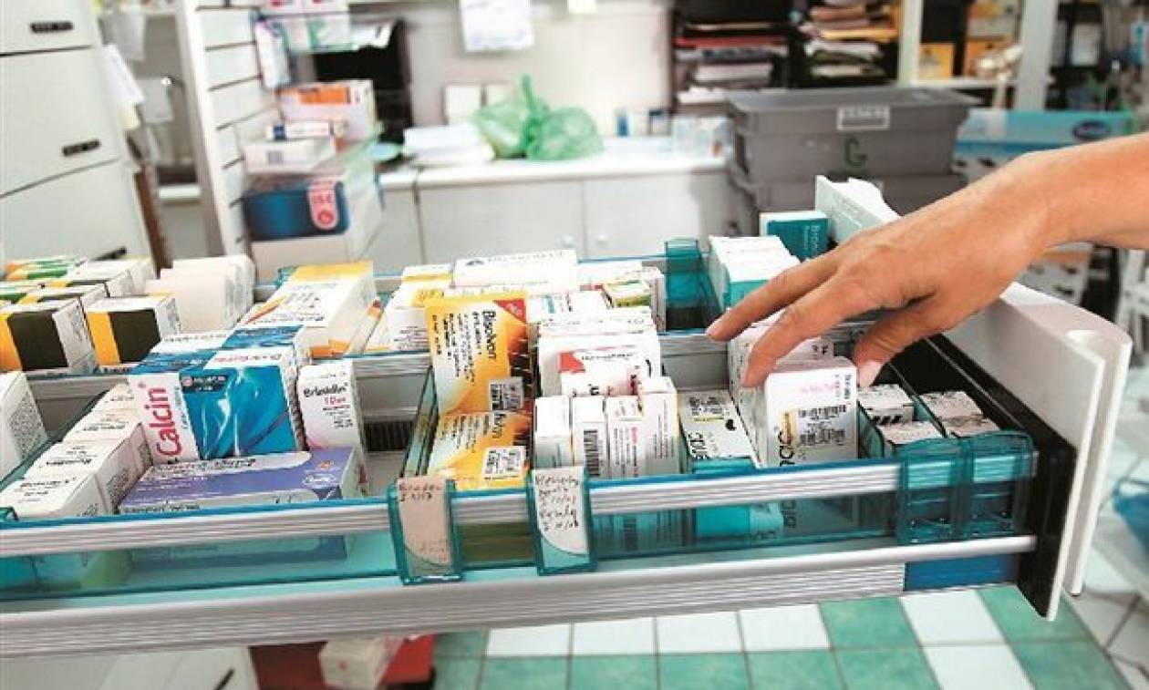 Απαγόρευση επανεξαγωγών 25 φαρμακευτικών σκευασμάτων αποφάσισε ο Κουρουμπλής