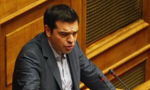 Βουλή - Τσίπρας: Δεν θα κάνουμε τη χάρη σε κάποιους να αποτελέσουμε παρένθεση (vid)