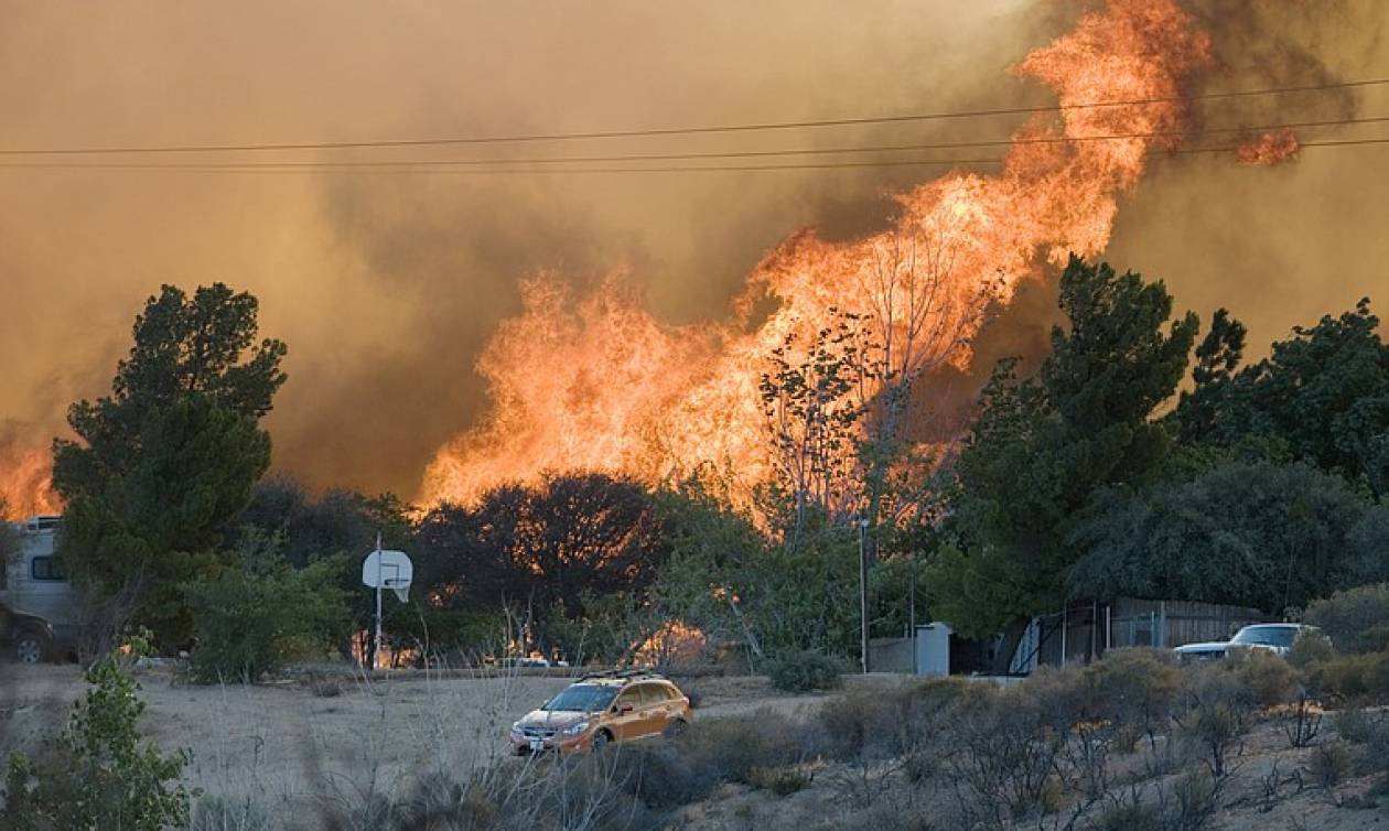 ΗΠΑ - Καλιφόρνια: Εκκενώσεις περιοχών λόγω πυρκαγιάς (videos)