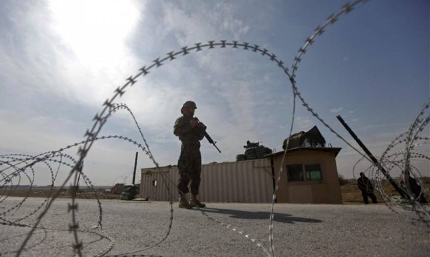 Δεκατέσσερις Αφγανοί στρατιώτες σκοτώθηκαν από αεροπορική επιδρομή των ΗΠΑ
