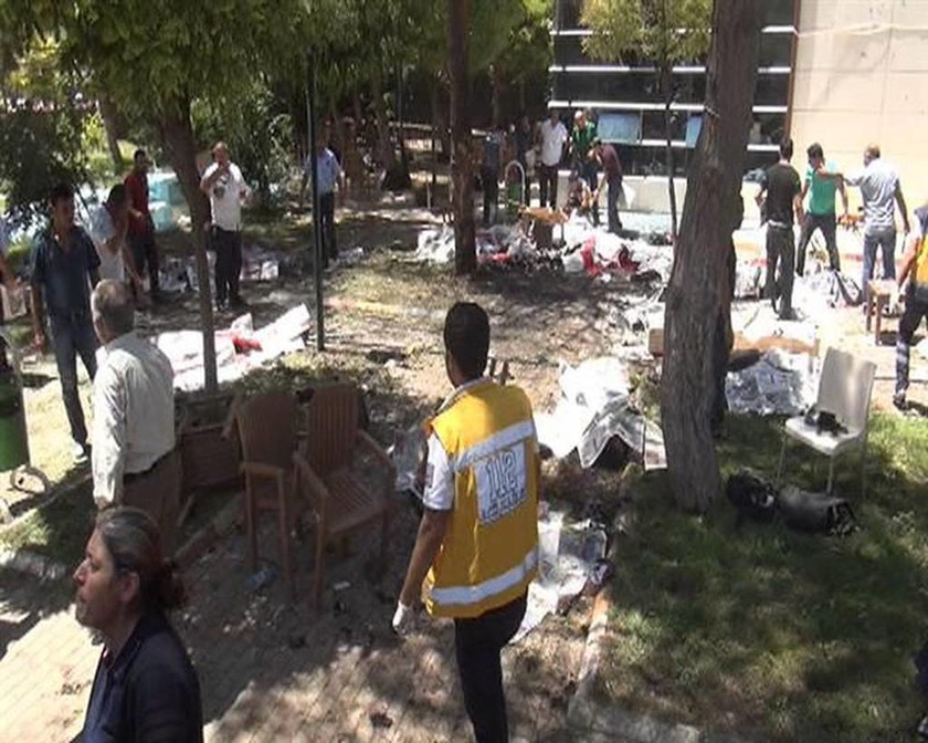 Τουρκία: Τουλάχιστον 27 νεκροί και 100 τραυματίες από έκρηξη στην πόλη Σουρούτς