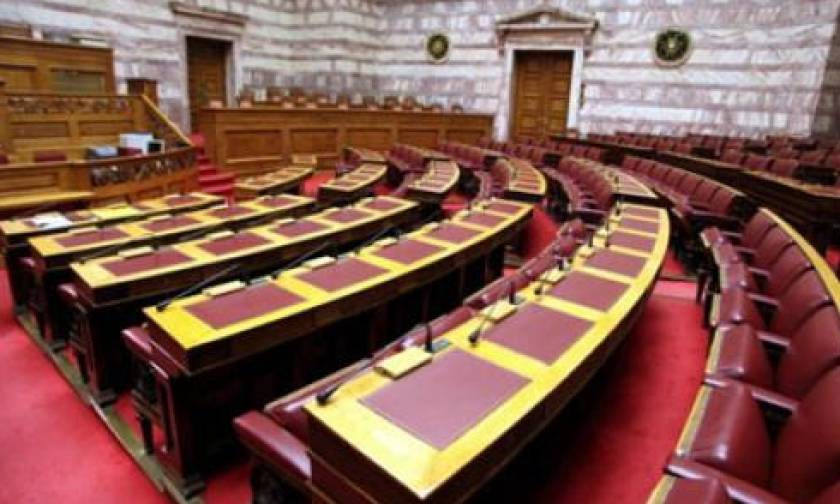 Απόψε στη Βουλή ενημέρωση βουλευτών του ΣΥΡΙΖΑ