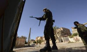 Δεκάδες νεκροί σε συγκρούσεις φυλών στη νότια Λιβύη