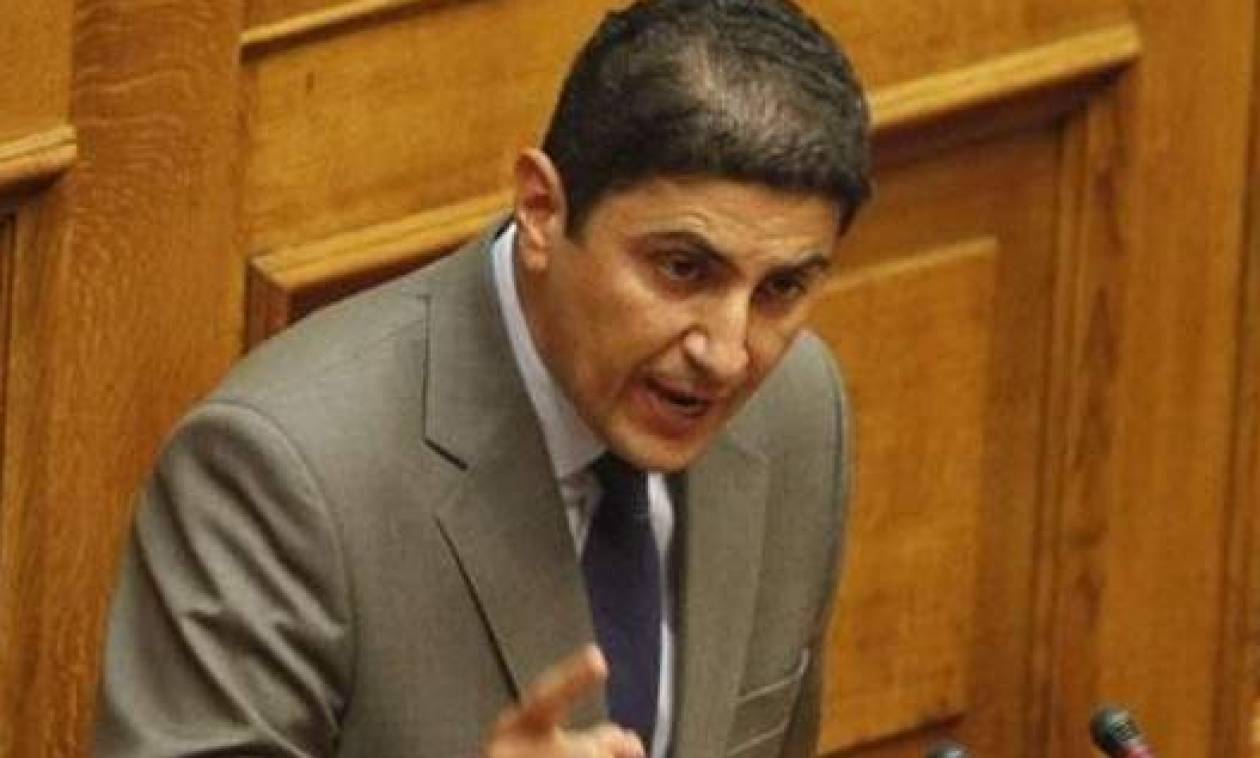 Αυγενάκης: Υπάρχει υπουργός με offshore εταιρεία;