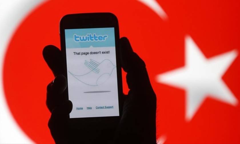 Νέο τουρκικό μπλόκο στο Twitter μετά το μακελειό στο Σουρούτς